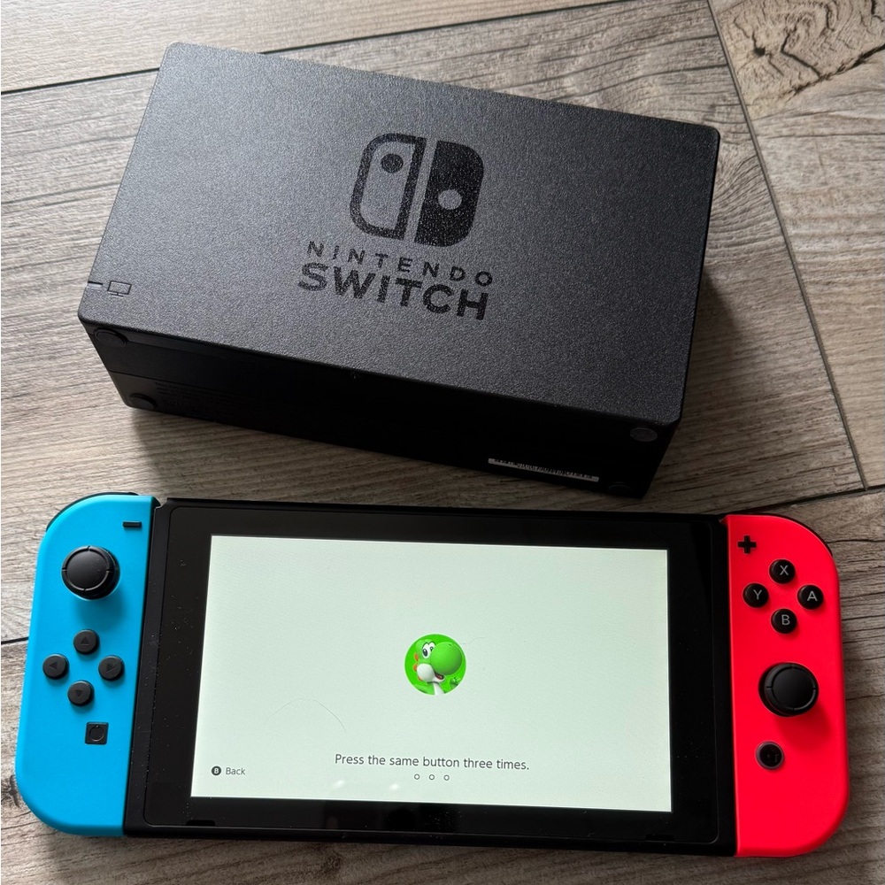 Nintendo switch bundle - Picture 2 of 4